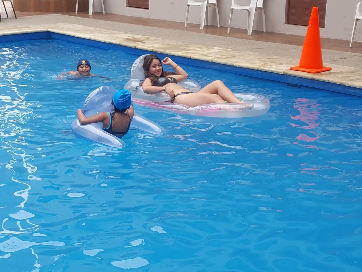 فندق Hostal Las Velas مانتا المظهر الخارجي الصورة